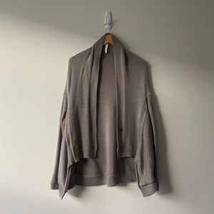 Lululemon 100% Merino Wool Wrap It Up Sweater Heathered Storm Grey Size 4